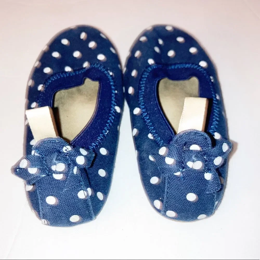Adorable toddler flats